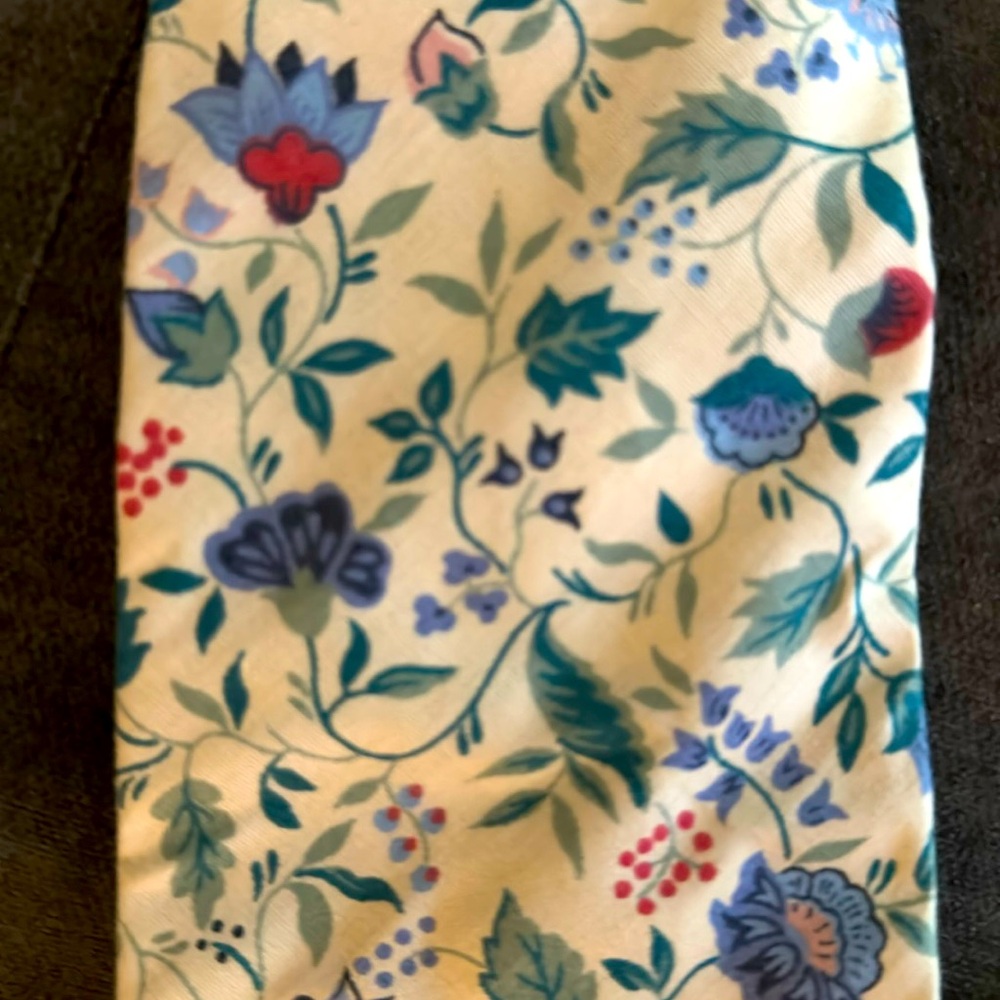 Rockmount Ranch Wear neck floral tie in excellent condition.